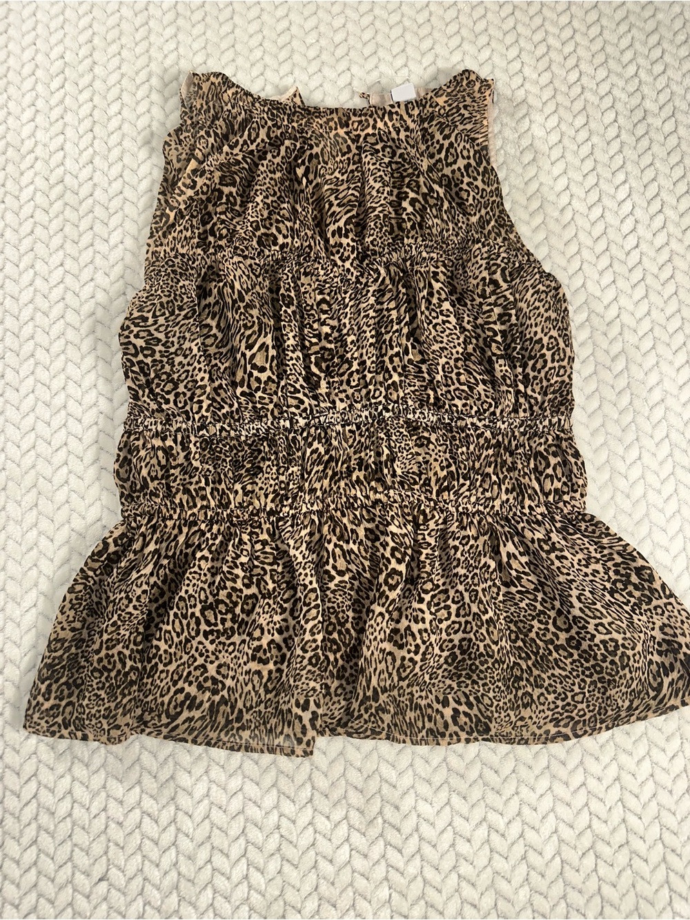 Old Navy Sleeveless Shirred Crinkled Peplum Blouse Sz Small Animal Print
